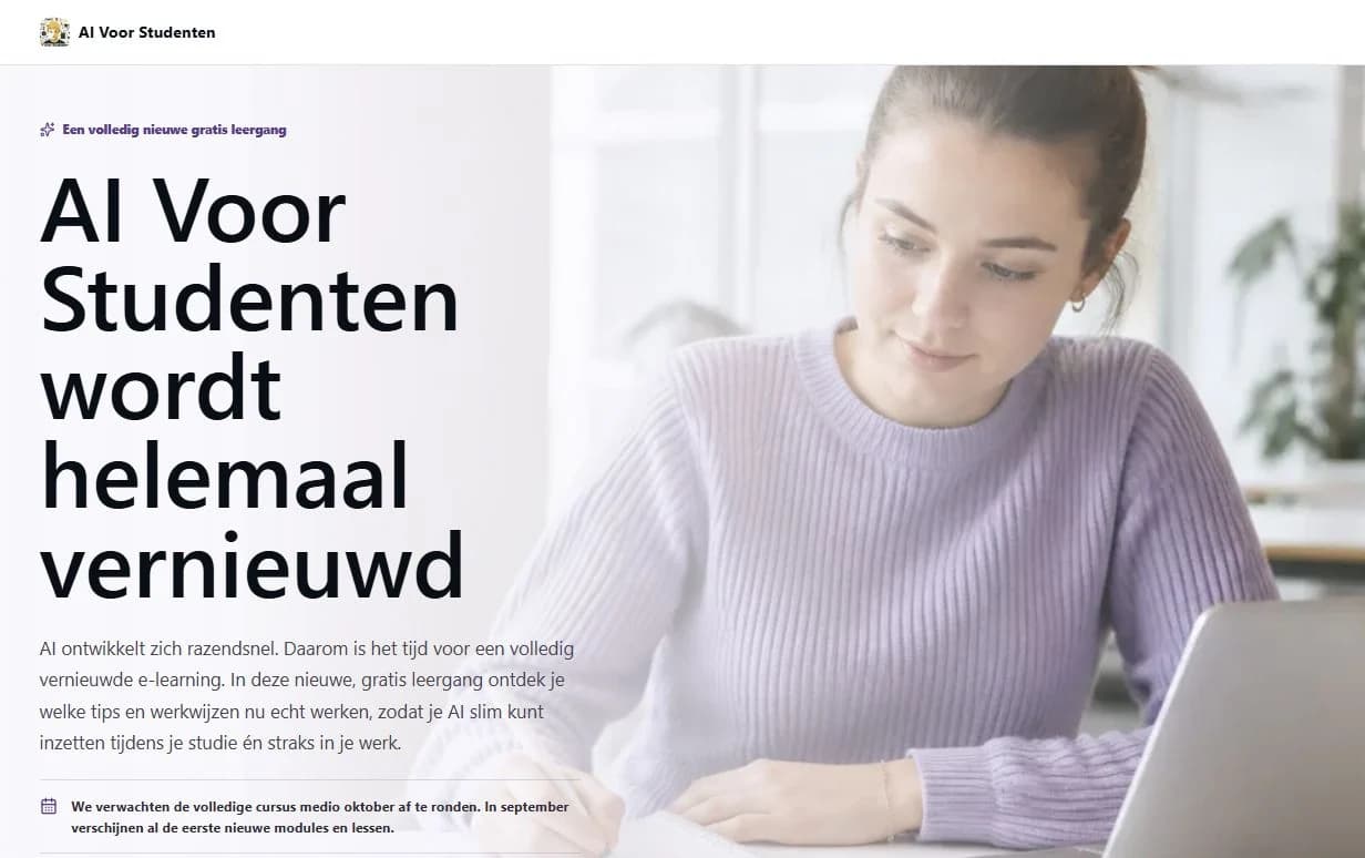 Banner van AI Voor Studenten met de tekst AI Voor Studenten wordt helemaal vernieuwd naast een student die achter een laptop schrijft